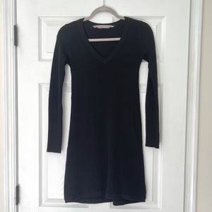 Athleta | Black Long Sleeve V- Neck ribbed sweater Dress XS